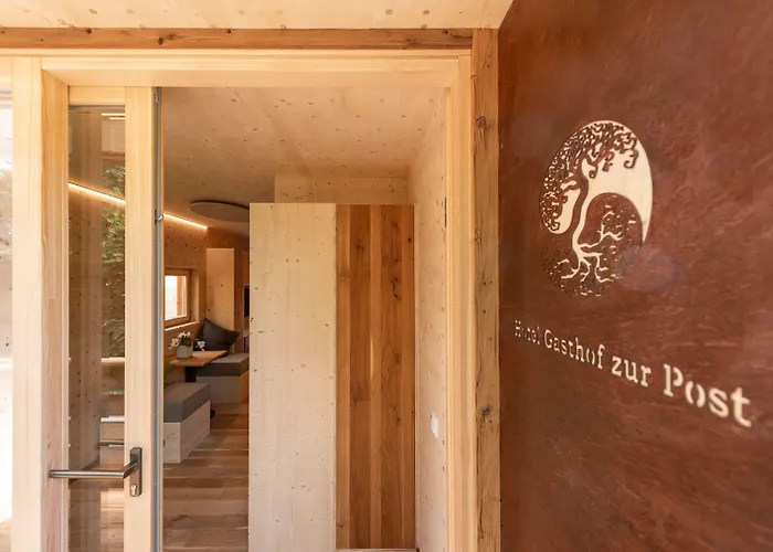 Zur Post & Tiny Hotel 3*