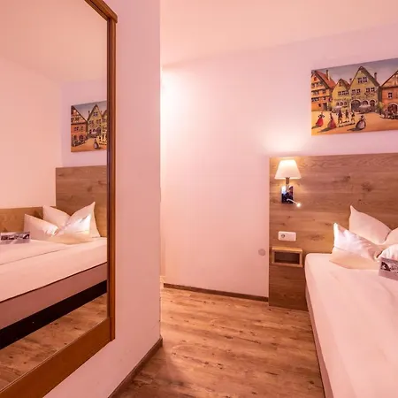 Hotel Zur Post & Tiny