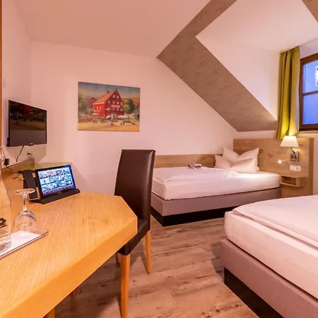 Hotel Zur Post & Tiny Kummersbruck