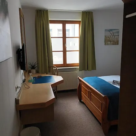 Zur Post Hotel&tiny