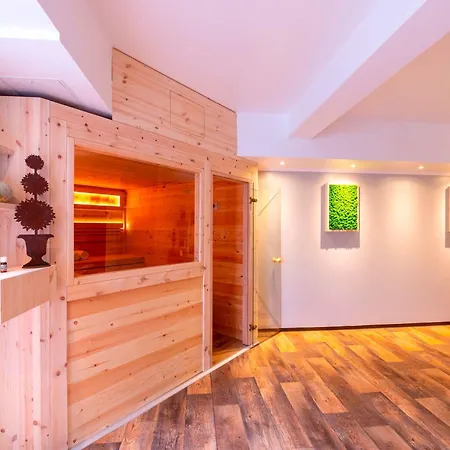 Zur Post & Tiny Hotel 3*