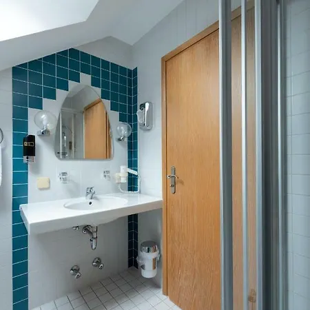 Zur Post Hotel&tiny 3* Kummersbruck