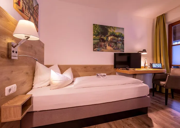 Hotel Zur Post & Tiny Kummersbruck