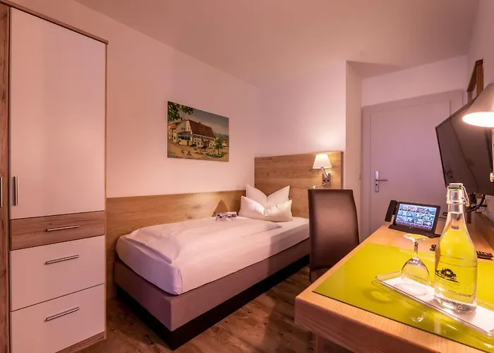 Zur Post & Tiny Hotel Kummersbruck
