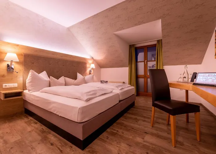 Hotel Zur Post & Tiny Kummersbruck