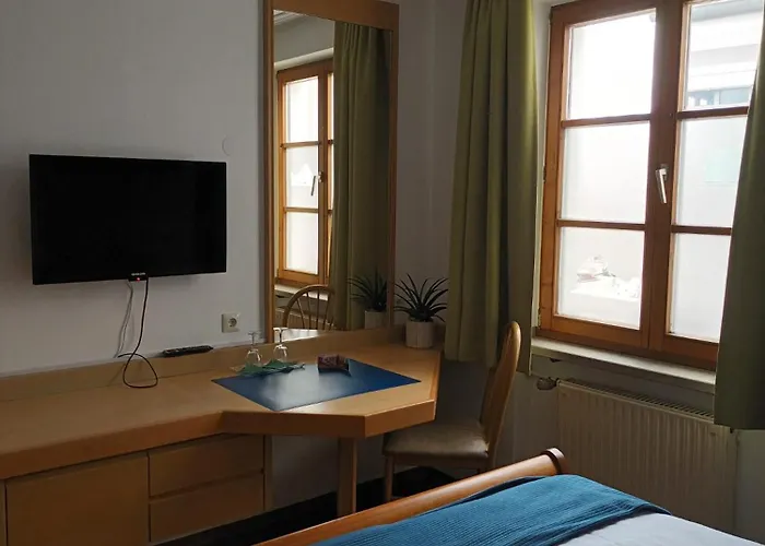 Zur Post & Tiny Hotel 3*