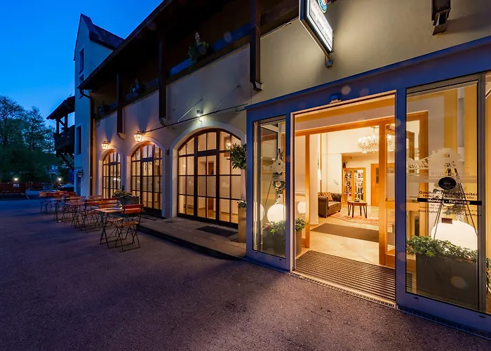 Hotel Zur Post & Tiny 3*